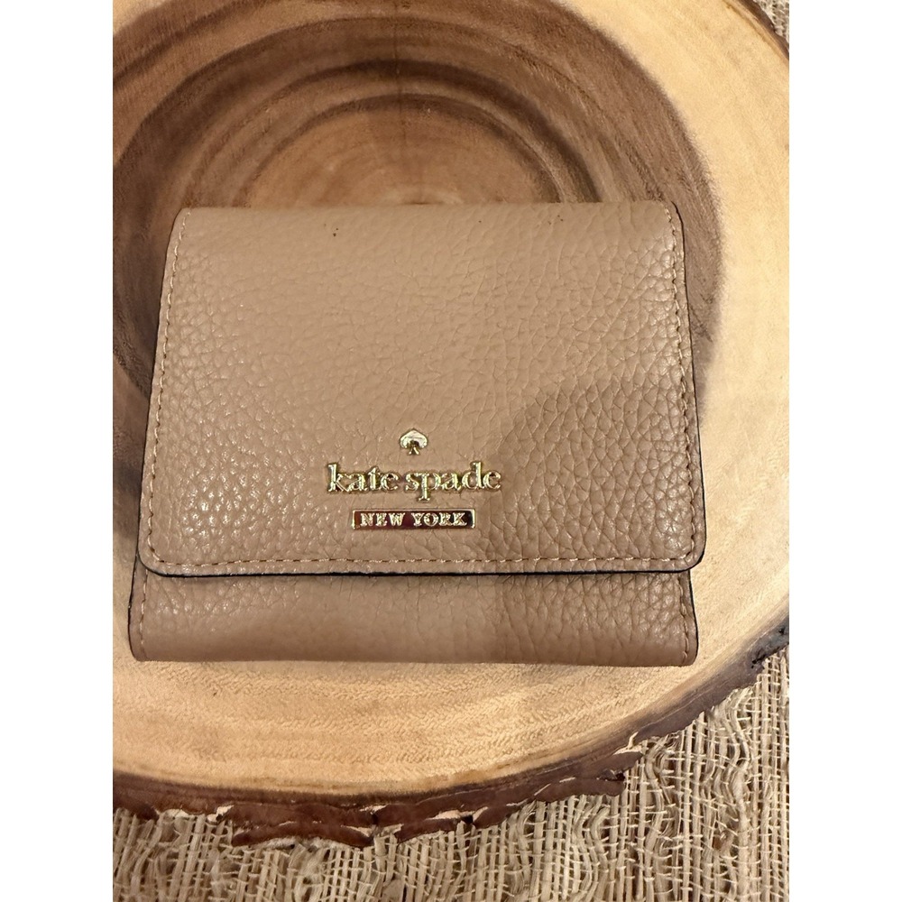 Kate‎ Spade Jackson Street Jada wallet Pebble Leather Small Tri Fold Tan